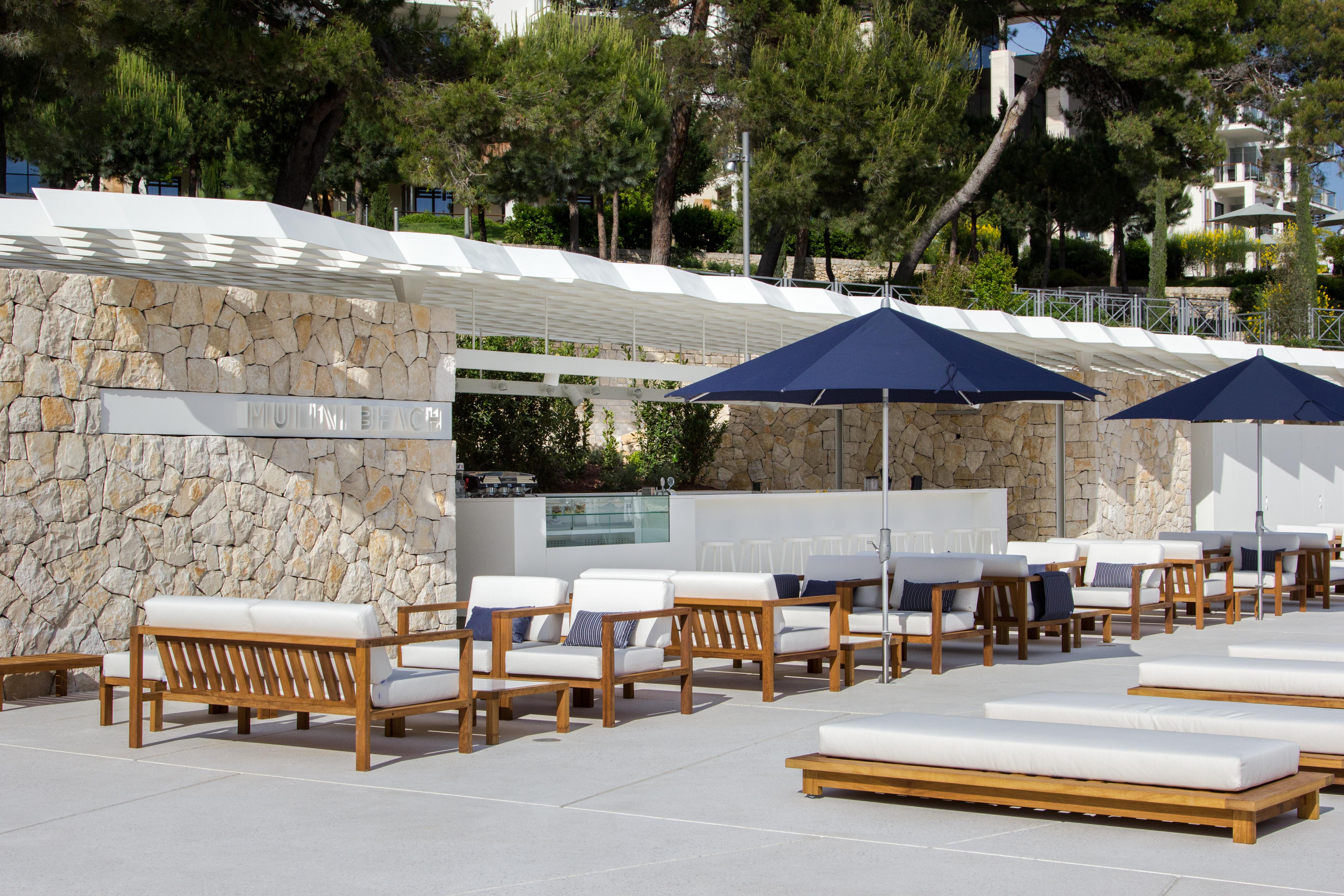 โรงแรมโลเน โรวีน ภายนอก รูปภาพ The beach club at the Hotel Eden Roc Capiminar